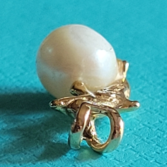 Waylon 14K Dolphin Pearl Pendant - Picture 14 of 14